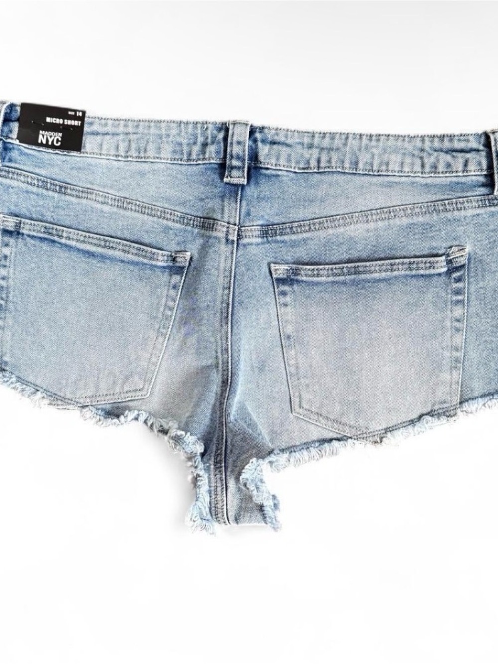 Madden NYC Light Wash Distressed Denim Shorts Size 14 NWT - Picture 4 of 5